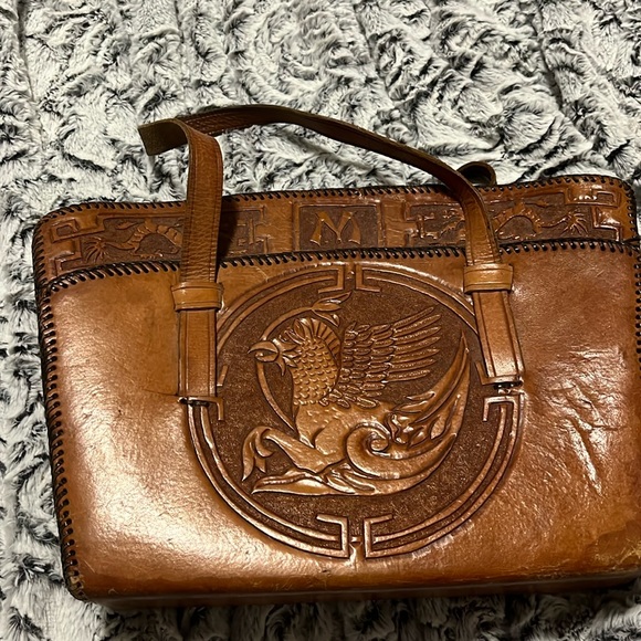 Stunning, unique, vintage hand tooled leather purse. - Picture 1 of 9